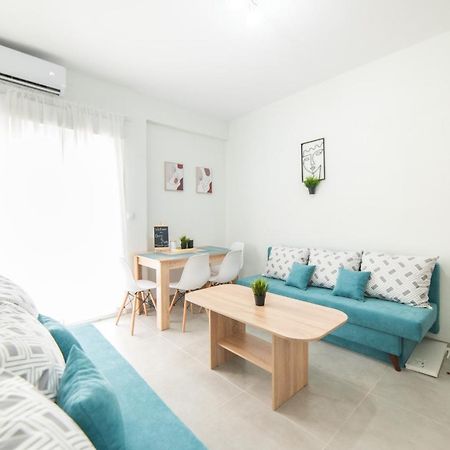 Chris & Mary Comfort Rooms 2 Skála Neón Epivatón Екстериор снимка