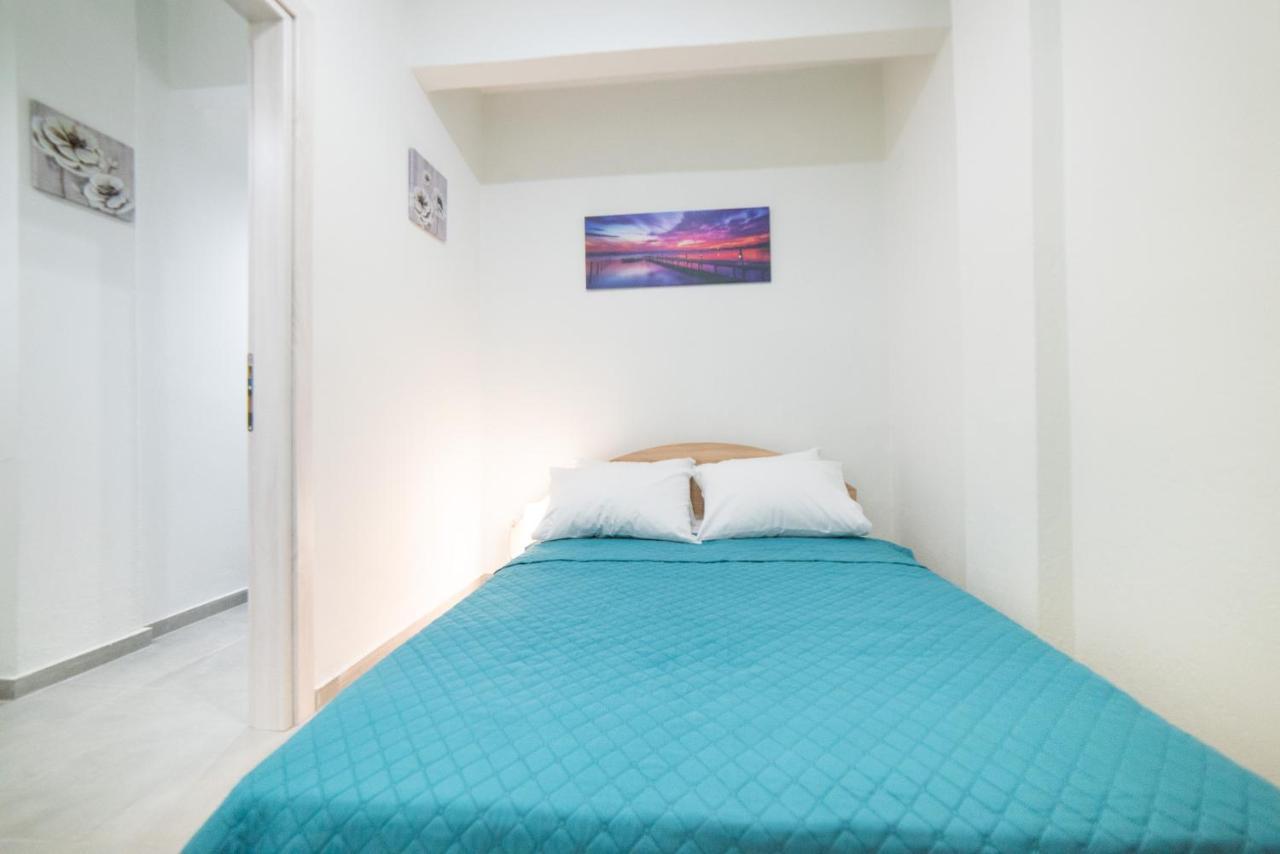 Chris & Mary Comfort Rooms 2 Skála Neón Epivatón Екстериор снимка